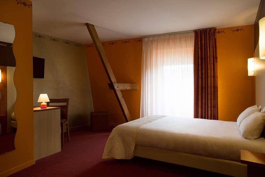 Brit Hotel Le Lion D'Or 希农 客房 照片