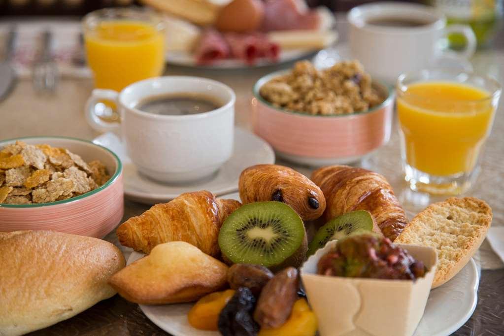 Brit Hotel Le Lion D'Or 希农 便利设施 照片