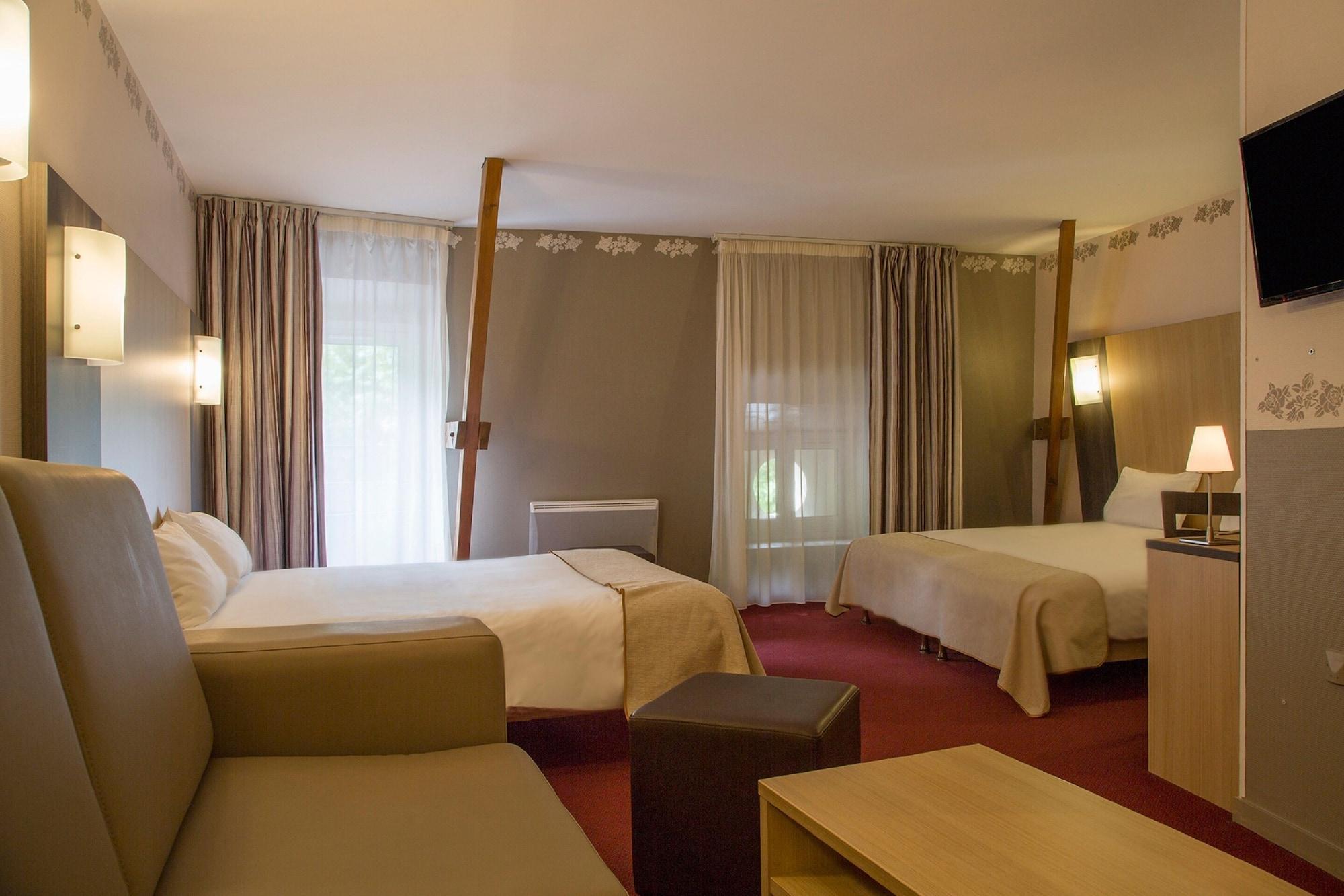 Brit Hotel Le Lion D'Or 希农 外观 照片