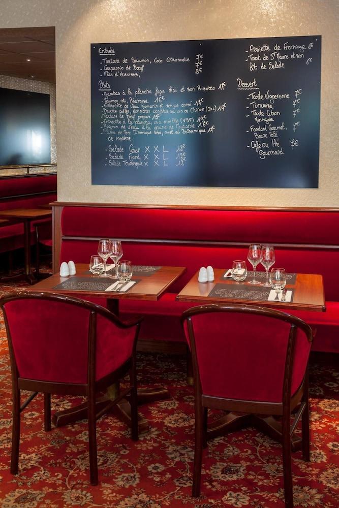 Brit Hotel Le Lion D'Or 希农 外观 照片