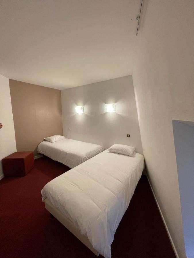 Brit Hotel Le Lion D'Or 希农 客房 照片