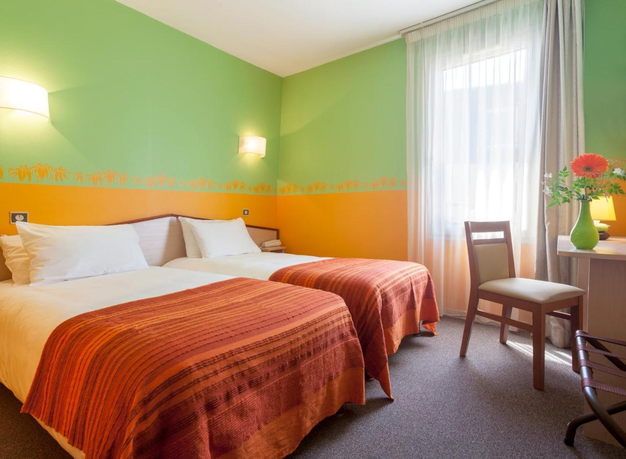 Brit Hotel Le Lion D'Or 希农 外观 照片
